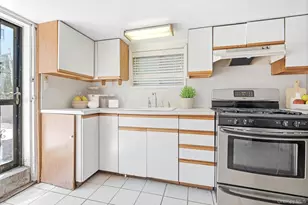 1822 Delancey Pl, Bronx, NY 10462 - Photo 20