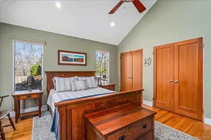 24 Tanglewood Trl, Hampton Bays, NY 11946 - Photo 10