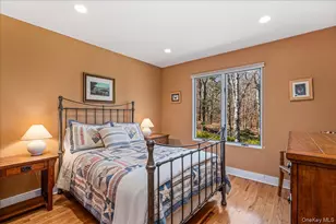 24 Tanglewood Trl, Hampton Bays, NY 11946 - Photo 14