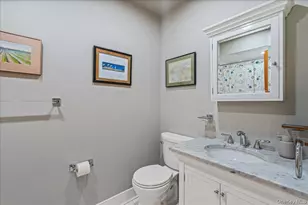 24 Tanglewood Trl, Hampton Bays, NY 11946 - Photo 18