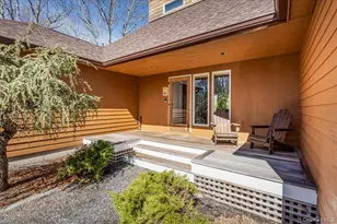 24 Tanglewood Trl, Hampton Bays, NY 11946 - Photo 22