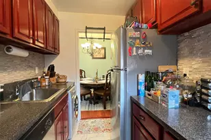 196-40 67th Ave, Fresh Meadows, NY 11365 - Photo 6