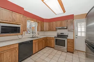 30 Poplar Ave, Farmingdale, NY 11735 - Photo 14