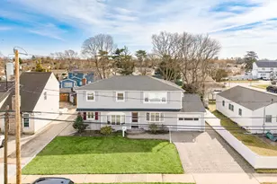 30 Poplar Ave, Farmingdale, NY 11735 - Photo 22