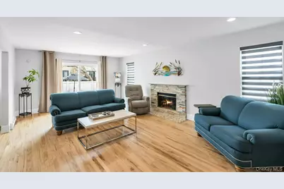 52 Edgewood Road, Port Washington, NY 11050 - Photo 6