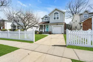 52 Edgewood Rd, Port Washington, NY 11050 - Photo 2