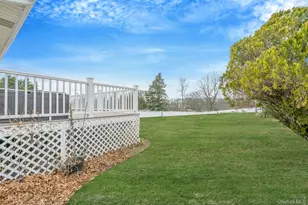 73 Parnell Dr, Smithtown, NY 11787 - Photo 12