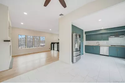 73 Parnell Drive, Smithtown, NY 11787 - Photo 28