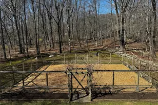 19 Deer Run Rd, South Salem, NY 10590 - Photo 10