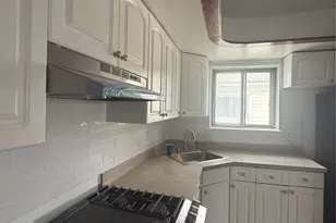 259-54 Craft Ave, Rosedale, NY 11422 - Photo 6