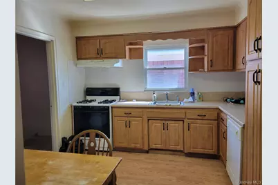 166-14 Cross Island Parkway, Whitestone, NY 11357 - Photo 6