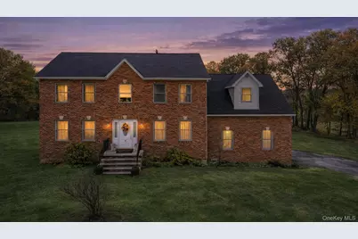 7 Angelas Way, Goshen, NY 10924 - Photo 2