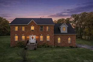 7 Angela's Way, Goshen, NY 10924 - Photo 2