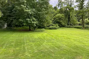 121 E Hook Cross Rd, Hopewell Junction, NY 12533 - Photo 16