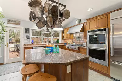 5 Cherrylawn Lane, Northport, NY 11768 - Photo 8