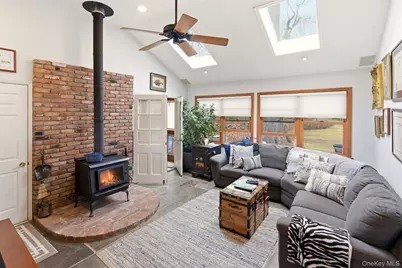 5 Cherrylawn Lane, Northport, NY 11768 - Photo 18