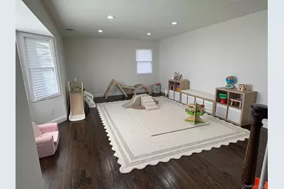 43 W Shore Road, Oakdale, NY 11769 - Photo 8