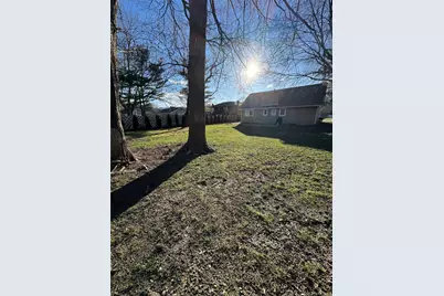 43 W Shore Road, Oakdale, NY 11769 - Photo 16