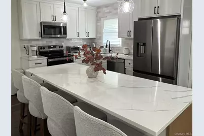 43 W Shore Road, Oakdale, NY 11769 - Photo 4