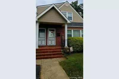 222 Cleveland Avenue, Mineola, NY 11501 - Photo 1