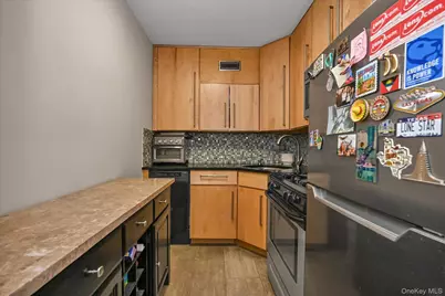 6636 Yellowstone Boulevard #2C, Forest Hills, NY 11375 - Photo 8