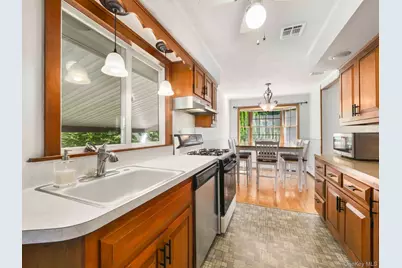 33 Mountain Road, Tuxedo Park, NY 10987 - Photo 16