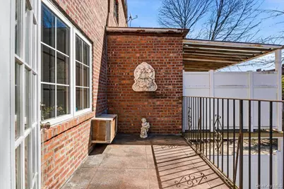 67-68 Groton Street, Forest Hills, NY 11375 - Photo 12