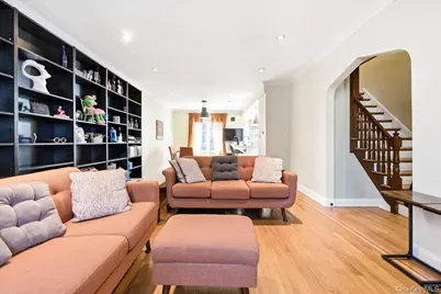 67-68 Groton Street, Forest Hills, NY 11375 - Photo 4