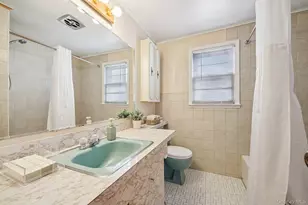 132 Albertson Pkwy, Albertson, NY 11507 - Photo 22