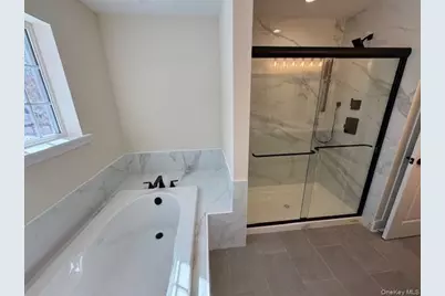 2384 A N/C Walnut Avenue, Ronkonkoma, NY 11779 - Photo 30