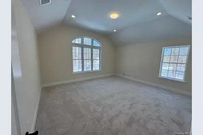 2384 A N/C Walnut Avenue, Ronkonkoma, NY 11779 - Photo 24