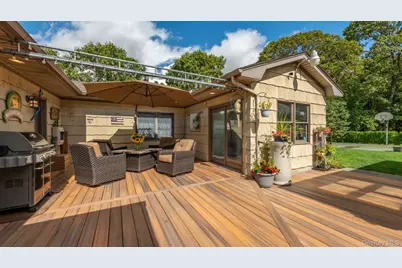 254 Meeting House Creek Road, Aquebogue, NY 11901 - Photo 1