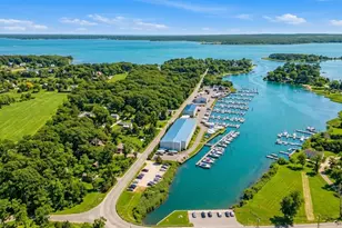 254 Meeting House Creek Rd, Aquebogue, NY 11901 - Photo 28