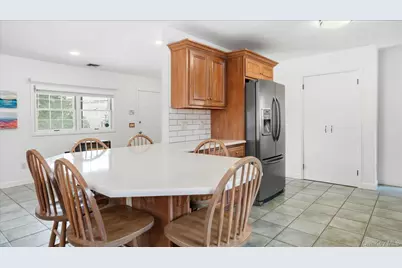 254 Meeting House Creek Road, Aquebogue, NY 11901 - Photo 8