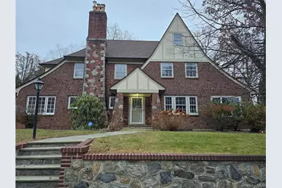 16 Bon Air Avenue, New Rochelle, NY 10804 - Photo 1