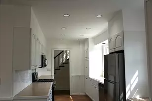 16 Bon Air Ave, New Rochelle, NY 10804 - Photo 14