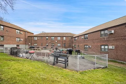 246-29 57th Drive #B110, Douglaston, NY 11362 - Photo 16