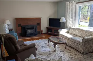 4 Michelle Dr, Newburgh, NY 12550 - Photo 4