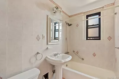 85-11 Lefferts Boulevard #5A, Kew Gardens, NY 11415 - Photo 16