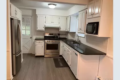 18 Park Avenue, Glen Cove, NY 11542 - Photo 1