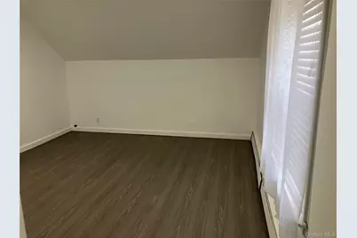 18 Park Avenue, Glen Cove, NY 11542 - Photo 12