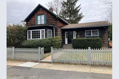 18 Park Avenue, Glen Cove, NY 11542 - Photo 2