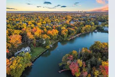 180 Wilmot Road, New Rochelle, NY 10804 - Photo 26