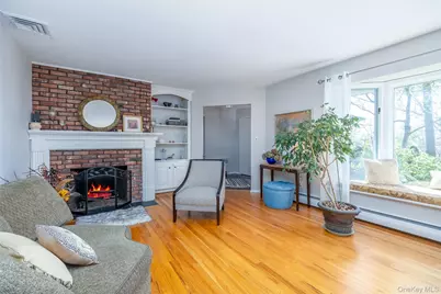 4 Knoll Top Road, Stony Brook, NY 11790 - Photo 6