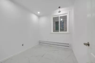 717 College Place, College Point, NY 11356 - Photo 24