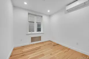 7-17 College Pl, College Point, NY 11356 - Photo 18