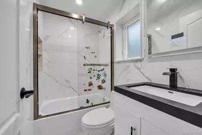 717 College Place, College Point, NY 11356 - Photo 20