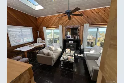 154 Doctors Walk, Cherry Grove, NY 11782 - Photo 14