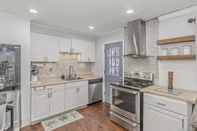 86 Oceanview Avenue, Valley Stream, NY 11581 - Photo 8