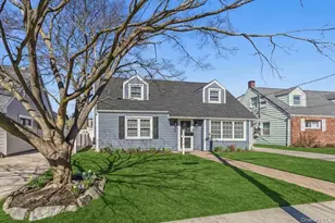 86 Oceanview Ave, Valley Stream, NY 11581 - Photo 2